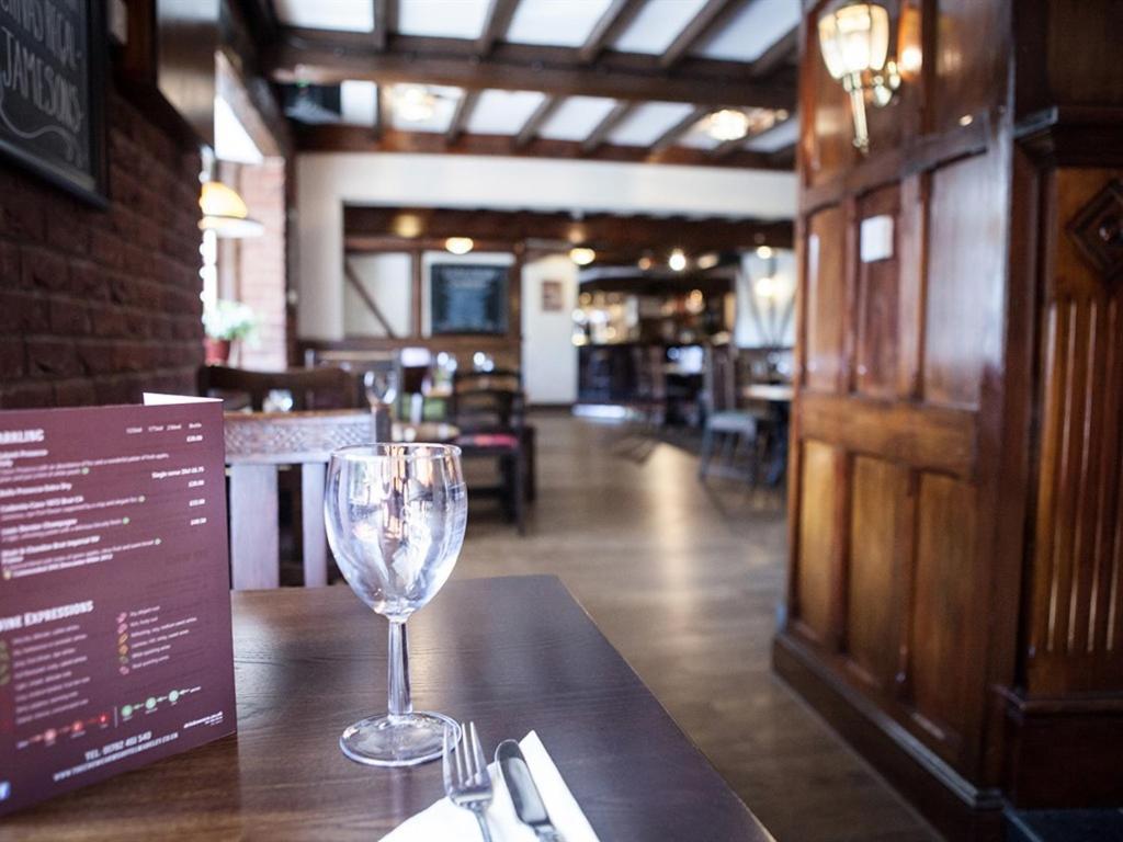 The Crewe Arms Hotel Exterior photo